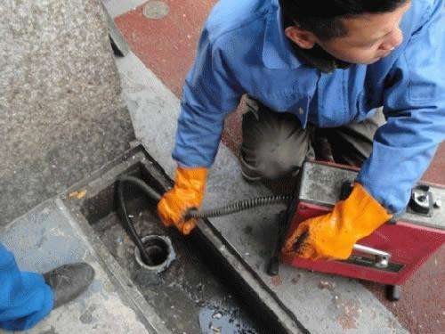 武功疏通下水道