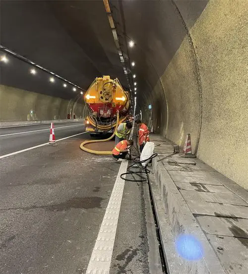 武功隧道排水渠清淤